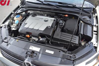 2012 Volkswagen Jetta TDI  4dr Sedan! 30 City MPG! 42 Hwy MPG! Bluetooth! Heated Leather Seats! Cruise Control! Multi-Function Trip Computer! All Weather Floor Mats! - Photo 23 - Portland, OR 97266