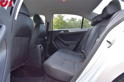 2012 Volkswagen Jetta TDI  4dr Sedan! 30 City MPG! 42 Hwy MPG! Bluetooth! Heated Leather Seats! Cruise Control! Multi-Function Trip Computer! All Weather Floor Mats! - Photo 18 - Portland, OR 97266