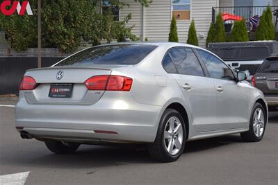 2012 Volkswagen Jetta TDI  4dr Sedan! 30 City MPG! 42 Hwy MPG! Bluetooth! Heated Leather Seats! Cruise Control! Multi-Function Trip Computer! All Weather Floor Mats! - Photo 5 - Portland, OR 97266