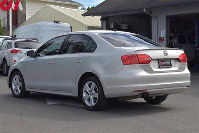 2012 Volkswagen Jetta TDI  4dr Sedan! Bluetooth! Heated Leather Seats! Cruise Control! Multi-Function Trip Computer! - Photo 2 - Portland, OR 97266