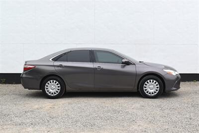 2016 Toyota Camry LE 4dr Sedan! **BY APPOINTMENT ONLY** Toyota Safety Sense 2.5! Back Up Camera! Cruise Control! Bluetooth Connectivity! - Photo 9 - Portland, OR 97266
