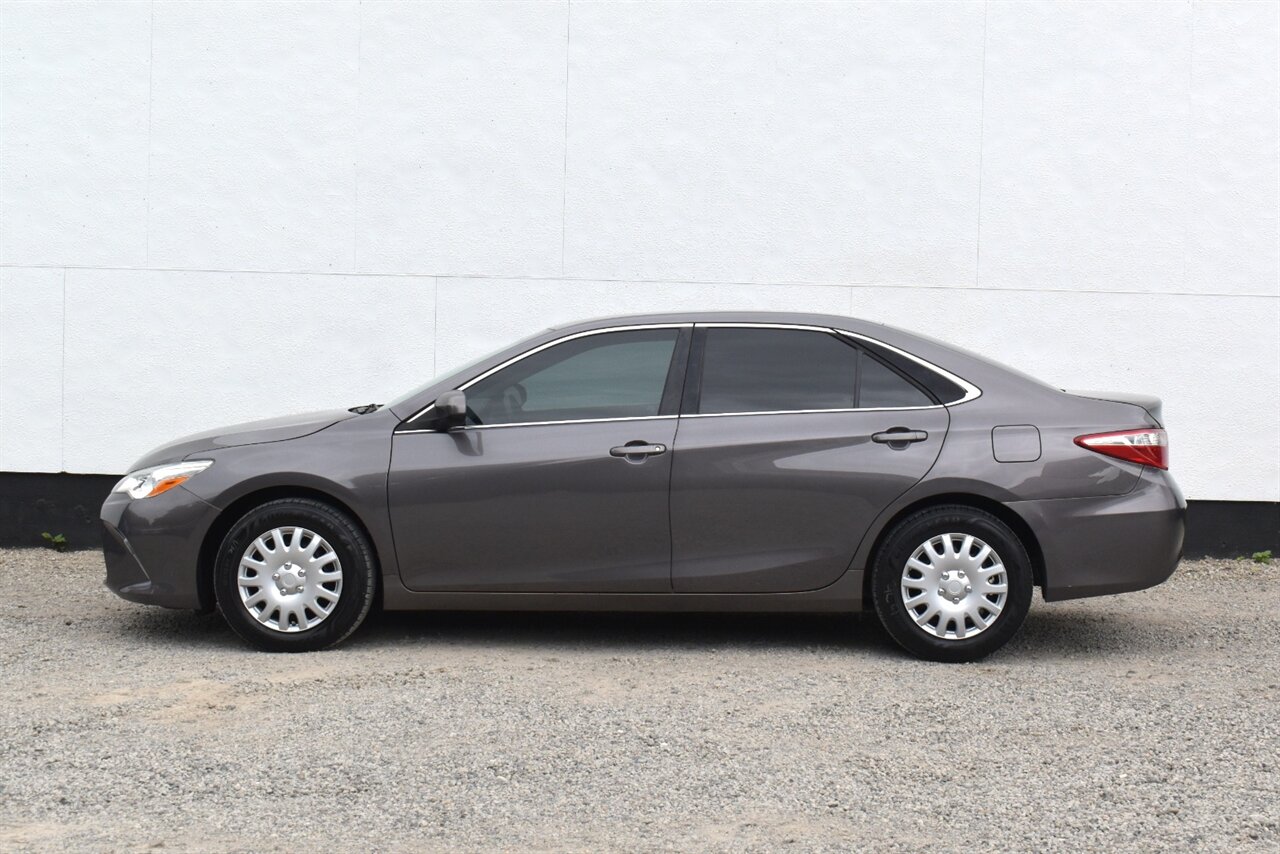 2016 Toyota Camry LE 4dr Sedan! **BY APPOINTMENT ONLY** Toyota Safety Sense 2.5! Back Up Camera! Cruise Control! Bluetooth Connectivity! - Photo 6 - Portland, OR 97266