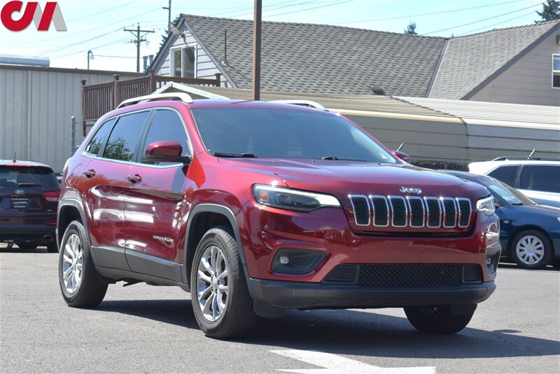 2019 Jeep Cherokee Latitude Plus  4x4 4dr SUV! Back Up Camera! Bluetooth/USB/Aux! Parking Assist! Auto-Stop/Start Tech! Snow/Sport/Mud/Sand Drive Modes! Roof Rails! All Weather Floor Mats!