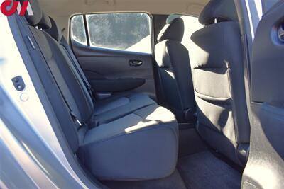 2022 Nissan LEAF S  4dr Hatchback! Fully Electric! Back Up Camera! Park Assist! Bluetooth! ECO Mode! E-Pedal! - Photo 23 - Portland, OR 97266