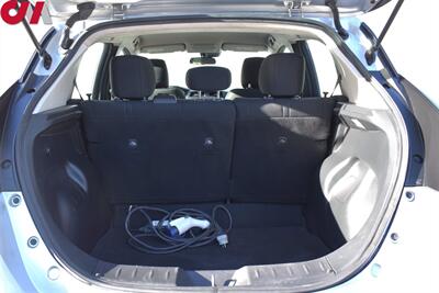 2022 Nissan LEAF S  4dr Hatchback! Fully Electric! Back Up Camera! Park Assist! Bluetooth! ECO Mode! E-Pedal! - Photo 25 - Portland, OR 97266