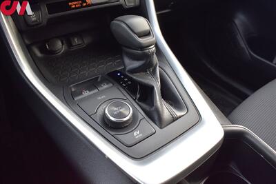 2022 Toyota RAV4 Hybrid LE AWD 4dr SUV! Toyota Safety Sense 2.0! Blind Spot Monitor! Lane Assist! Rear View Camera! Lane Assist! 41 City MPG! 38 HWY MPG! Bluetooth! Trail/Sport/Eco/EV Modes! - Photo 19 - Portland, OR 97266