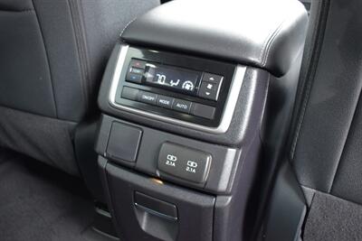 2022 Subaru Ascent Onyx Edition AWD 4dr SUV! 3rd Row Seats! Turbocharged BOXER Engine! X-Mode! EyeSight Safety Tech! Adaptive Cruise Control! Blind Spot Monitoring! Heated Leather Seats! Apple CarPlay & Android Auto! Power Liftgate! - Photo 33 - Portland, OR 97266