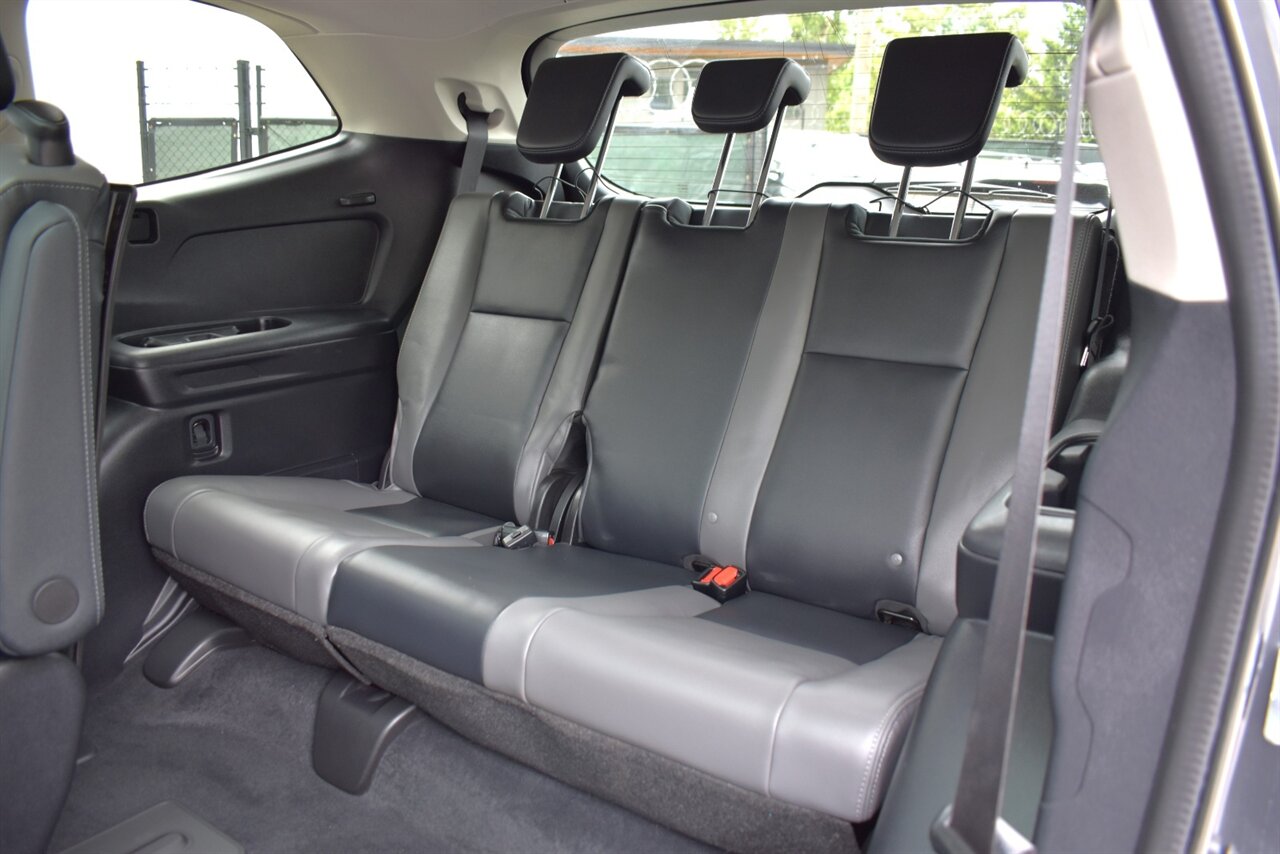 2022 Subaru Ascent Onyx Edition AWD 4dr SUV! 3rd Row Seats! Turbocharged BOXER Engine! X-Mode! EyeSight Safety Tech! Adaptive Cruise Control! Blind Spot Monitoring! Heated Leather Seats! Apple CarPlay & Android Auto! Power Liftgate! - Photo 32 - Portland, OR 97266