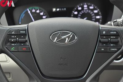 2016 Hyundai SONATA Hybrid SE  4dr Sedan! 39 City MPG! 43 Hwy MPG! Back Up Camera! Bluetooth w/Voice Activation! Eco & Sport Drive Modes! Traction Control! Cruise Control! - Photo 14 - Portland, OR 97266