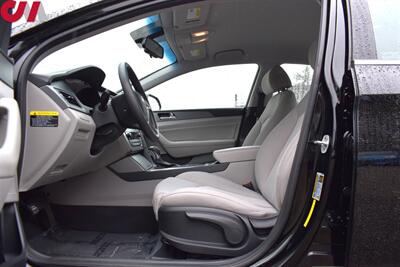 2016 Hyundai SONATA Hybrid SE  4dr Sedan! 39 City MPG! 43 Hwy MPG! Back Up Camera! Bluetooth w/Voice Activation! Eco & Sport Drive Modes! Traction Control! Cruise Control! - Photo 10 - Portland, OR 97266