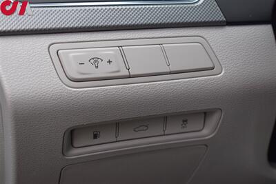 2016 Hyundai SONATA Hybrid SE  4dr Sedan! 39 City MPG! 43 Hwy MPG! Back Up Camera! Bluetooth w/Voice Activation! Eco & Sport Drive Modes! Traction Control! Cruise Control! - Photo 15 - Portland, OR 97266