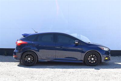 2016 Ford Focus ST Hatchback 4dr  Turbo! 6-Speed Manual! EcoBoost Power! Custom Blow-Off Valve! Sport Suspension! Backup Camera! Bluetooth! - Photo 7 - Portland, OR 97266