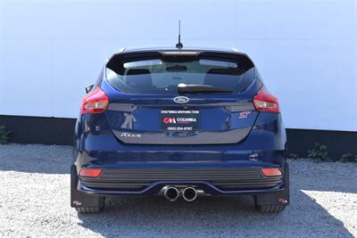2016 Ford Focus ST Hatchback 4dr  Turbo! 6-Speed Manual! EcoBoost Power! Custom Blow-Off Valve! Sport Suspension! Backup Camera! Bluetooth! - Photo 4 - Portland, OR 97266