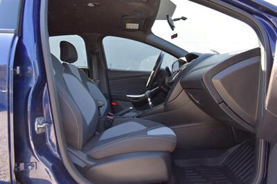 2016 Ford Focus ST Hatchback 4dr  Turbo! 6-Speed Manual! EcoBoost Power! Custom Blow-Off Valve! Sport Suspension! Backup Camera! Bluetooth! - Photo 29 - Portland, OR 97266