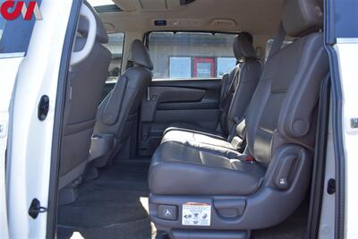 2013 Honda Odyssey Touring  4dr Mini-Van! Back-Up Camera! Blind Spot Monitor! Park Assist! Cruise Control! Bluetooth! Power Sliding Doors! Heated Leather Seats! Sunroof! Power Seats! Power Liftgate! Tow Hitch! - Photo 19 - Portland, OR 97266