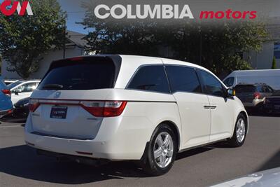2013 Honda Odyssey Touring  4dr Mini-Van! Back-Up Camera! Blind Spot Monitor! Park Assist! Cruise Control! Bluetooth! Power Sliding Doors! Heated Leather Seats! Sunroof! Power Seats! Power Liftgate! Tow Hitch! - Photo 4 - Portland, OR 97266