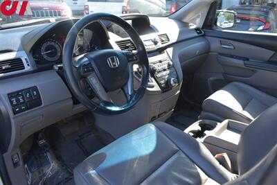 2013 Honda Odyssey Touring  4dr Mini-Van! Back-Up Camera! Blind Spot Monitor! Park Assist! Cruise Control! Bluetooth! Power Sliding Doors! Heated Leather Seats! Sunroof! Power Seats! Power Liftgate! Tow Hitch! - Photo 2 - Portland, OR 97266