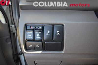 2013 Honda Odyssey Touring  4dr Mini-Van! Back-Up Camera! Blind Spot Monitor! Park Assist! Cruise Control! Bluetooth! Power Sliding Doors! Heated Leather Seats! Sunroof! Power Seats! Power Liftgate! Tow Hitch! - Photo 12 - Portland, OR 97266