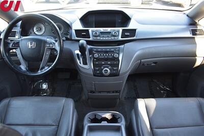 2013 Honda Odyssey Touring  4dr Mini-Van! Back-Up Camera! Blind Spot Monitor! Park Assist! Cruise Control! Bluetooth! Power Sliding Doors! Heated Leather Seats! Sunroof! Power Seats! Power Liftgate! Tow Hitch! - Photo 11 - Portland, OR 97266