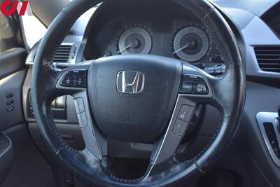 2013 Honda Odyssey Touring  4dr Mini-Van! Back-Up Camera! Blind Spot Monitor! Park Assist! Cruise Control! Bluetooth! Power Sliding Doors! Heated Leather Seats! Sunroof! Power Seats! Power Liftgate! Tow Hitch! - Photo 13 - Portland, OR 97266