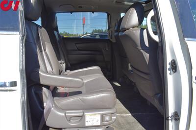 2013 Honda Odyssey Touring  4dr Mini-Van! Back-Up Camera! Blind Spot Monitor! Park Assist! Cruise Control! Bluetooth! Power Sliding Doors! Heated Leather Seats! Sunroof! Power Seats! Power Liftgate! Tow Hitch! - Photo 22 - Portland, OR 97266