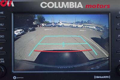 2021 Toyota RAV4 Hybrid XLE AWD 4dr SUV! Lane Assist! Adaptive Cruise Control! Back-Up Camera! Bluetooth! EV/Eco/Sport/Trail Mode - Photo 18 - Portland, OR 97266