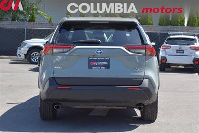 2021 Toyota RAV4 Hybrid XLE AWD 4dr SUV! Lane Assist! Adaptive Cruise Control! Back-Up Camera! Bluetooth! EV/Eco/Sport/Trail Mode - Photo 3 - Portland, OR 97266