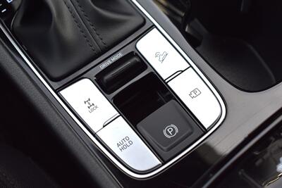 2023 Hyundai SANTA CRUZ SEL  AWD Crew Cab Truck! 4.3 ft. Bed! Drive Modes! Adaptive Cruise Control! Blind Spot Monitoring! Apple CarPlay & Android Auto! Touchscreen Infotainment! Bluetooth! Backup Camera! Versatile Bed Storage! - Photo 25 - Portland, OR 97266