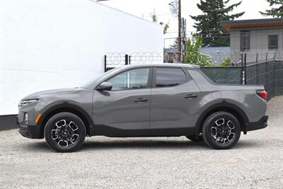 2023 Hyundai SANTA CRUZ SEL  AWD Crew Cab Truck! 4.3 ft. Bed! Drive Modes! Adaptive Cruise Control! Blind Spot Monitoring! Apple CarPlay & Android Auto! Touchscreen Infotainment! Bluetooth! Backup Camera! Versatile Bed Storage! - Photo 9 - Portland, OR 97266