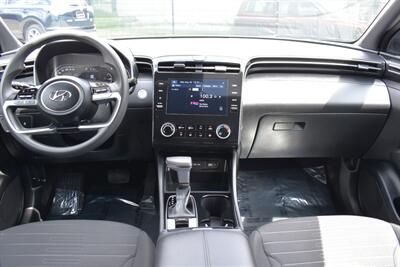 2023 Hyundai SANTA CRUZ SEL  AWD Crew Cab Truck! 4.3 ft. Bed! Drive Modes! Adaptive Cruise Control! Blind Spot Monitoring! Apple CarPlay & Android Auto! Touchscreen Infotainment! Bluetooth! Backup Camera! Versatile Bed Storage! - Photo 13 - Portland, OR 97266