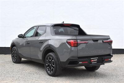 2023 Hyundai SANTA CRUZ SEL  AWD Crew Cab Truck! 4.3 ft. Bed! Drive Modes! Adaptive Cruise Control! Blind Spot Monitoring! Apple CarPlay & Android Auto! Touchscreen Infotainment! Bluetooth! Backup Camera! Versatile Bed Storage! - Photo 2 - Portland, OR 97266