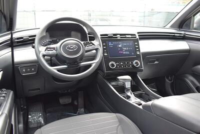 2023 Hyundai SANTA CRUZ SEL  AWD Crew Cab Truck! 4.3 ft. Bed! Drive Modes! Adaptive Cruise Control! Blind Spot Monitoring! Apple CarPlay & Android Auto! Touchscreen Infotainment! Bluetooth! Backup Camera! Versatile Bed Storage! - Photo 3 - Portland, OR 97266