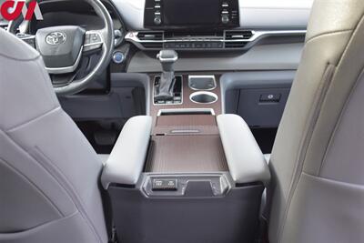 2024 Toyota Sienna XLE 8-Passenger  4dr Mini-Van**BY APPOINTMENT ONLY**Back Up Cam! Blind Spot Monitor! Lane Assist! Eco & Sport Drive Modes! Bluetooth! Heated Leather Seats! Sunroof!  Stow-Flat Third-Row Seats! - Photo 26 - Portland, OR 97266