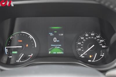 2024 Toyota Sienna XLE 8-Passenger  4dr Mini-Van**BY APPOINTMENT ONLY**Back Up Cam! Blind Spot Monitor! Lane Assist! Eco & Sport Drive Modes! Bluetooth! Heated Leather Seats! Sunroof!  Stow-Flat Third-Row Seats! - Photo 15 - Portland, OR 97266