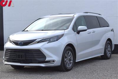 2024 Toyota Sienna XLE 8-Passenger  4dr Mini-Van**BY APPOINTMENT ONLY**Back Up Cam! Blind Spot Monitor! Lane Assist! Eco & Sport Drive Modes! Bluetooth! Heated Leather Seats! Sunroof!  Stow-Flat Third-Row Seats! - Photo 8 - Portland, OR 97266