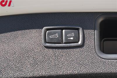2018 Porsche Macan GTS  4dr SUV!**APPOINTMENT ONLY**Twin-Turbo V6! PDK Transmission! Sport Chrono! PASM Suspension! AWD! Apple CarPlay! Heated Seats! Backup Camera! - Photo 37 - Portland, OR 97266