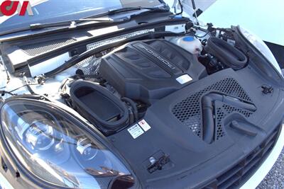 2018 Porsche Macan GTS  4dr SUV!**APPOINTMENT ONLY**Twin-Turbo V6! PDK Transmission! Sport Chrono! PASM Suspension! AWD! Apple CarPlay! Heated Seats! Backup Camera! - Photo 40 - Portland, OR 97266