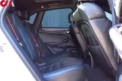 2018 Porsche Macan GTS  4dr SUV!**APPOINTMENT ONLY**Twin-Turbo V6! PDK Transmission! Sport Chrono! PASM Suspension! AWD! Apple CarPlay! Heated Seats! Backup Camera! - Photo 34 - Portland, OR 97266