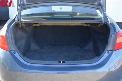 2017 Toyota Corolla SE 4dr Sedan CVT! 28 City/36Hwy MPG! Toyota Safety Sense-P w/Lane Assist! Collision Mitigation! Dynamic Radar Cruise Control! Back Up Camera! Bluetooth! Sport Drive Mode! All Weather Floor Mats! - Photo 24 - Portland, OR 97266