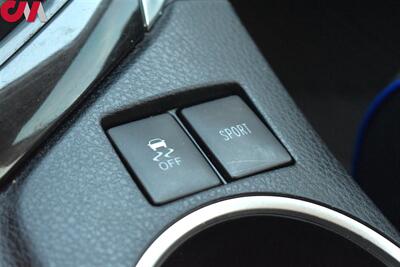 2017 Toyota Corolla SE 4dr Sedan CVT! 28 City/36Hwy MPG! Toyota Safety Sense-P w/Lane Assist! Collision Mitigation! Dynamic Radar Cruise Control! Back Up Camera! Bluetooth! Sport Drive Mode! All Weather Floor Mats! - Photo 20 - Portland, OR 97266