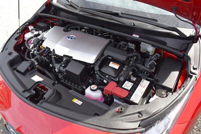 2022 Toyota Prius Prime XLE  4dr Hatchback! Toyota Safety Sense! Adaptive Cruise Control! Lane Keep Assist! Apple CarPlay & Android Auto! Backup Camera! - Photo 24 - Portland, OR 97266