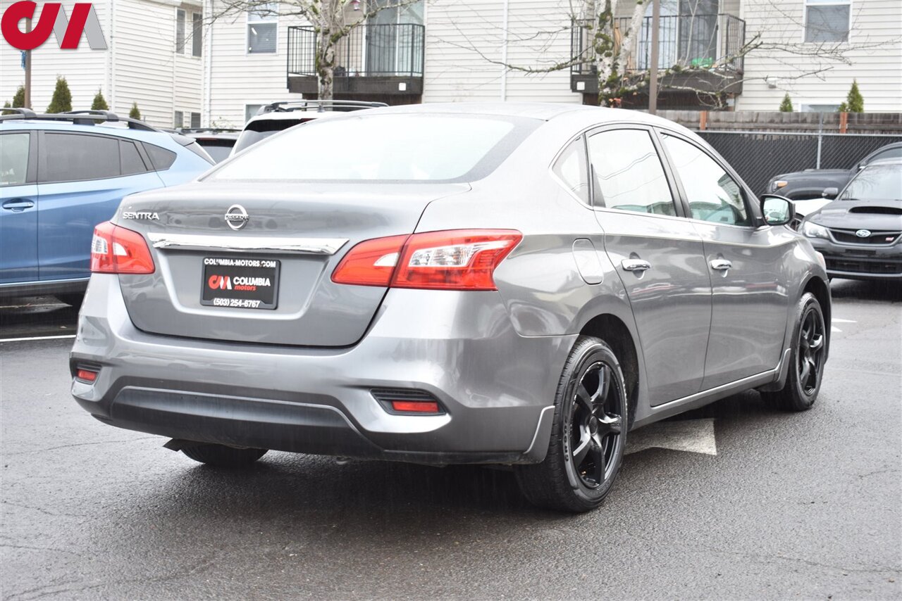 2017 Nissan Sentra S photo 5