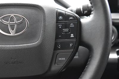 2023 Toyota Prius LE  4dr Hatchback! 57 City MPG! 56 Hwy MPG! Toyota Safety Sense 3.0 w/Pre-Collision! Blind Spot Monitor w/Rear Cross-Traffic Alert! Back Up Camera! Apple CarPlay! Android Auto! Eco/Sport/EV Drive Modes! - Photo 11 - Portland, OR 97266