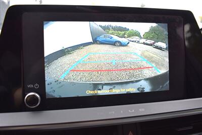 2023 Toyota Prius LE  4dr Hatchback! 57 City MPG! 56 Hwy MPG! Toyota Safety Sense 3.0 w/Pre-Collision! Blind Spot Monitor w/Rear Cross-Traffic Alert! Back Up Camera! Apple CarPlay! Android Auto! Eco/Sport/EV Drive Modes! - Photo 16 - Portland, OR 97266