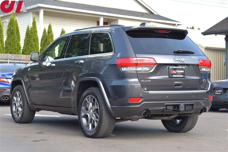 2020 Jeep Grand Cherokee Overland  4X4 4dr SUV! ParkView Back-Up Camera! Blind Spot Monitor! Park & Lane Assist! Navi! Heated & Ventilated Leather Seats! Bluetooth! Pano-Sunroof! Tow Pkg!