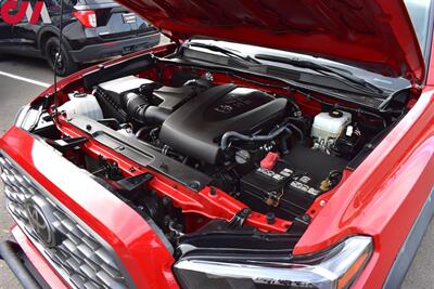 2022 Toyota Tacoma TRD Off-Road  4x4 4dr Double Cab 6.1 ft LB**BY APPOINTMENT ONLY**Back-Up Cam w/ Bird's Eye View! Blind Spot Monitor! GPS Nav! Park Assist! 4H & 4L! Heated Seats! Sunroof! Winch! Bed Cover! - Photo 33 - Portland, OR 97266