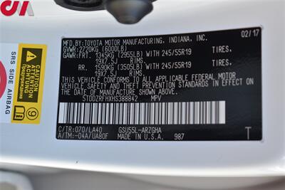 2017 Toyota Highlander Limited Platinum  AWD 4dr SUV**BY APPOINTMENT ONLY** 3rd Row Seats! Back Up Camera! Blind Spot Monitor! Lane Assist! Navi! Bluetooth! Heated & Cooled Leather Seats! Pano-Sunroof! - Photo 27 - Portland, OR 97266