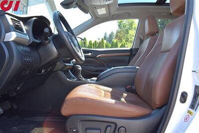 2017 Toyota Highlander Limited Platinum  AWD 4dr SUV**BY APPOINTMENT ONLY** 3rd Row Seats! Back Up Camera! Blind Spot Monitor! Lane Assist! Navi! Bluetooth! Heated & Cooled Leather Seats! Pano-Sunroof! - Photo 10 - Portland, OR 97266