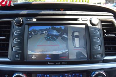 2017 Toyota Highlander Limited Platinum  AWD 4dr SUV**BY APPOINTMENT ONLY** 3rd Row Seats! Back Up Camera! Blind Spot Monitor! Lane Assist! Navi! Bluetooth! Heated & Cooled Leather Seats! Pano-Sunroof! - Photo 15 - Portland, OR 97266
