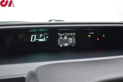 2013 Toyota Prius c Two  4dr Hatchback! 53 City MPG! 46 Hwy MPG! EV/ECO/Pwr Drive Modes! Bluetooth/USB/Aux-In! Brake Assist & Smart Stop Technology! Roof Rack! - Photo 15 - Portland, OR 97266